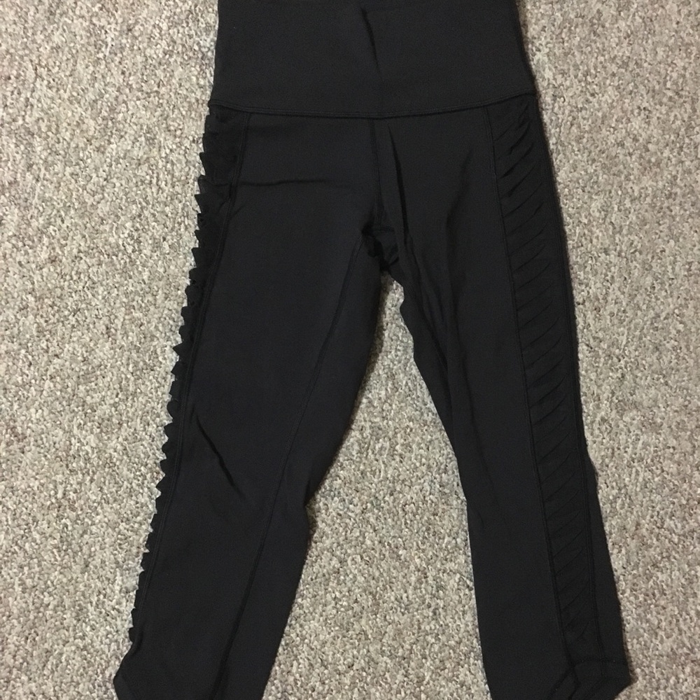 High waisted crop leggings